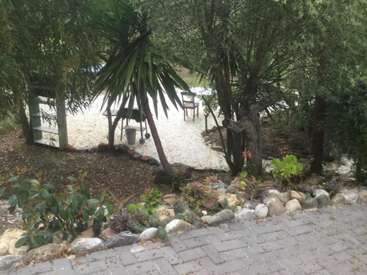 Finca El Rio, The Studio Self Catering With Pool And Hydrotherapy Jacuzzi Set In Beautiful Gardens, Guaro Luaran gambar